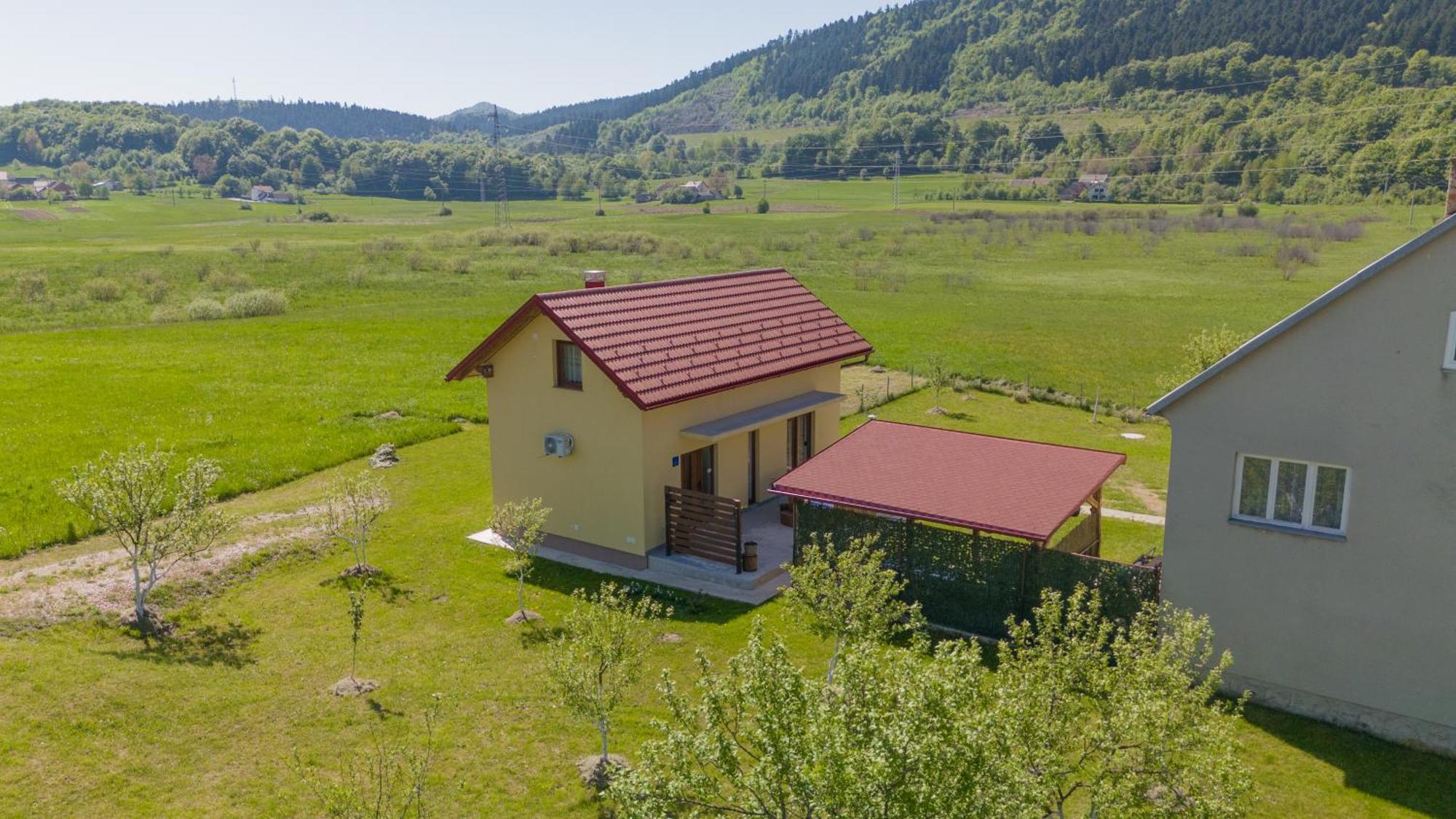 Kuca Trota - Sauna, Hot Tub Vakantiehuis Otočac